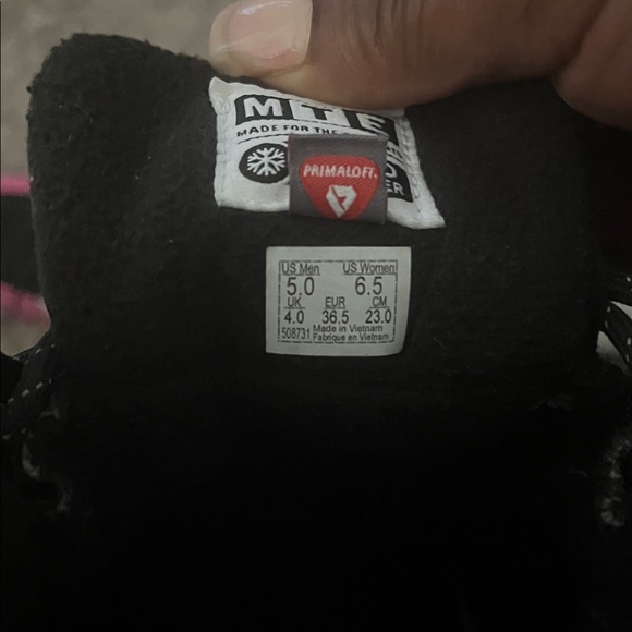 Vans Women's Black and Pink High-Top Sneakers Size 6.5 - Picture 6 of 7